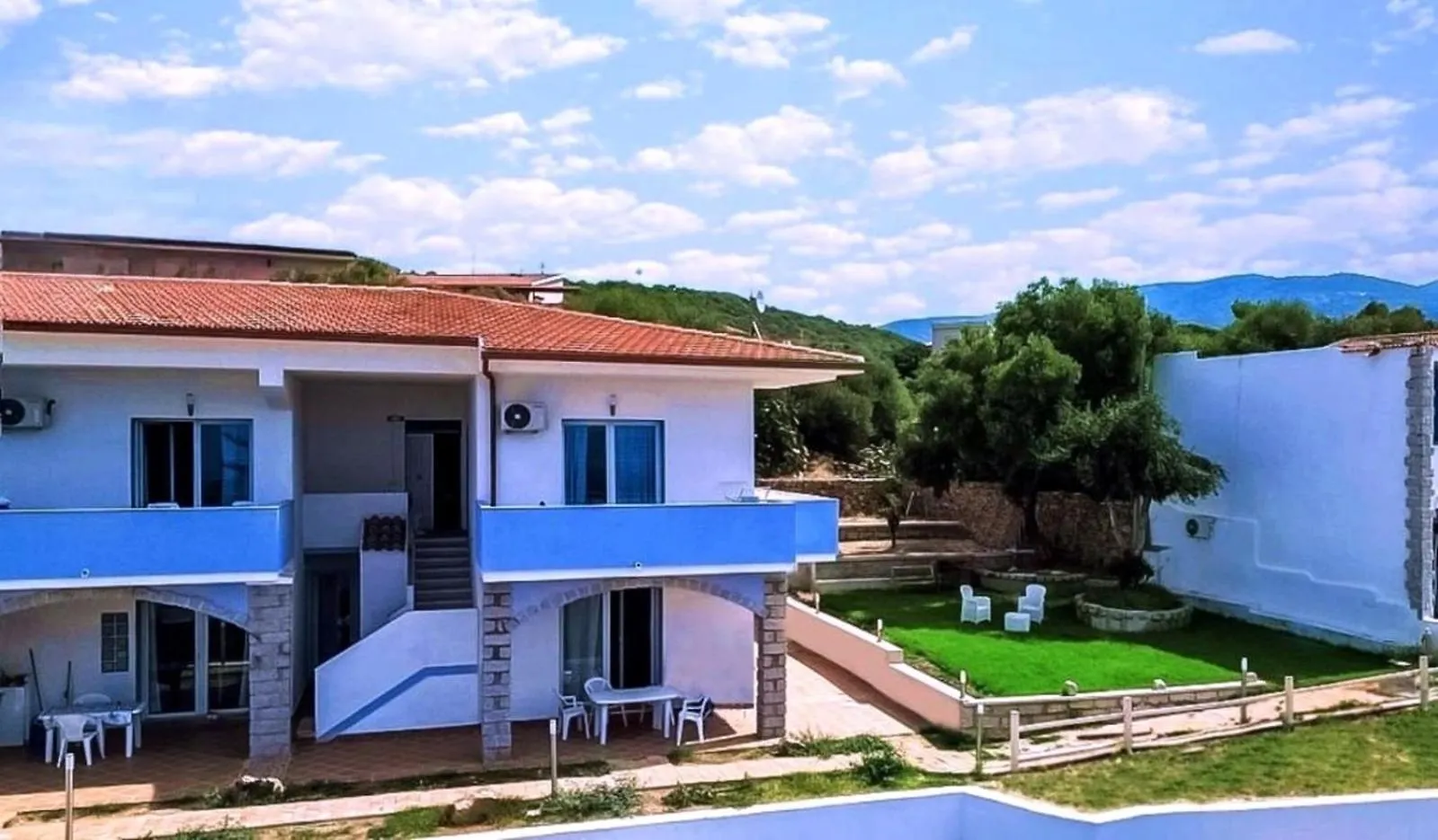 Beb Con Piscina Villa Del Borgo Badesi Italien